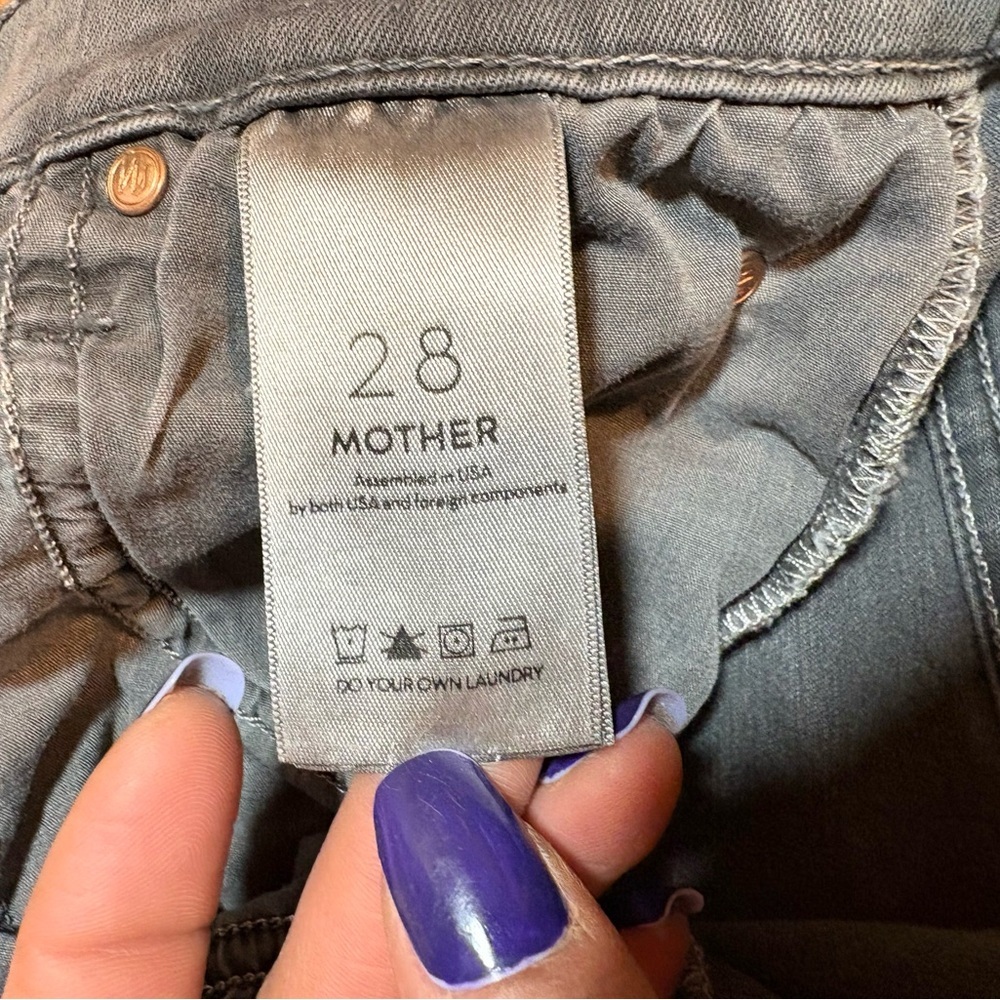 MOTHER Stunner Zip Ankle Step Fray Jeans Distressed Denim size 28 - Picture 11 of 15